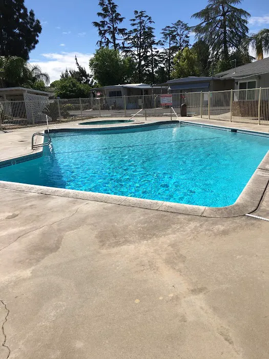 Villa Park Mobile Home Estates Picture 9