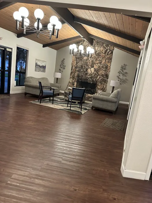 Woods Manufactured Home Comm Picture 8