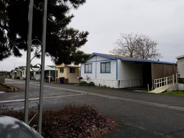 Shaw-Clovis Mobile Home Park Picture 1