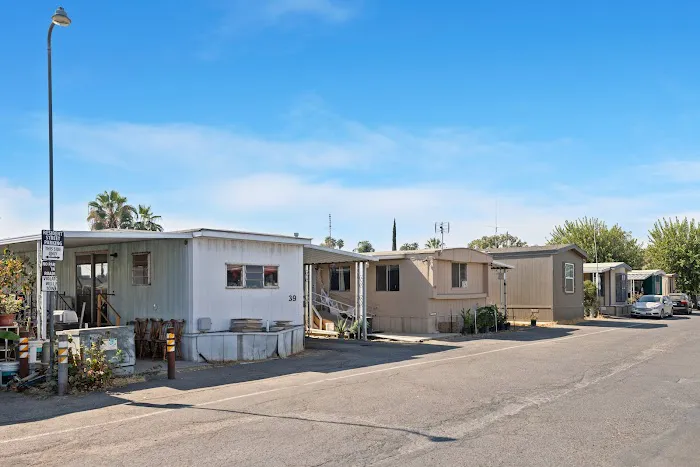 Park View Mobile Home Park and RV Park Picture 1