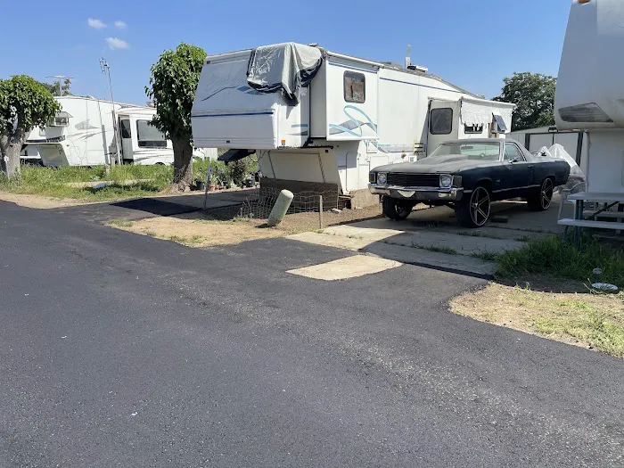 Shady Acres Mobile Home & RV Park Picture 2