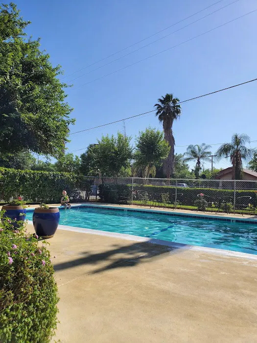 Fresno Mobile Home & RV Park Picture 6