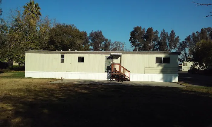Three Palms Mobile Home & RV Park Picture 5
