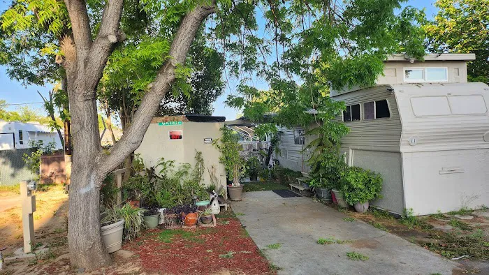 Westbrook Mobile Home Park Picture 4