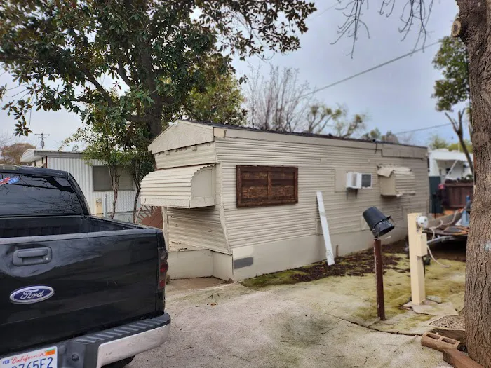 Westbrook Mobile Home Park Picture 6