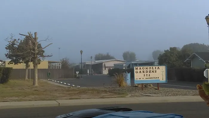 Magnolia Gardens Mobile Home Park Picture 3