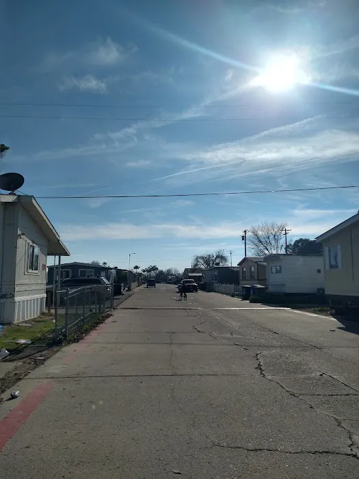 Kings Mobile Estates Picture 4