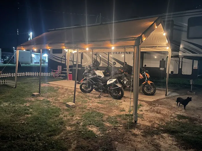 Lemoore Mobile Home Park Picture 6