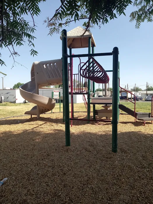 Lemoore Mobile Home Park Picture 8