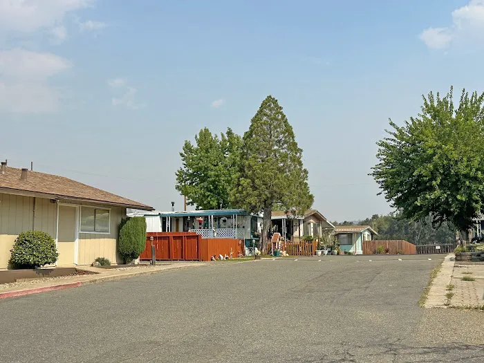 Sandy Creek Village Picture 9