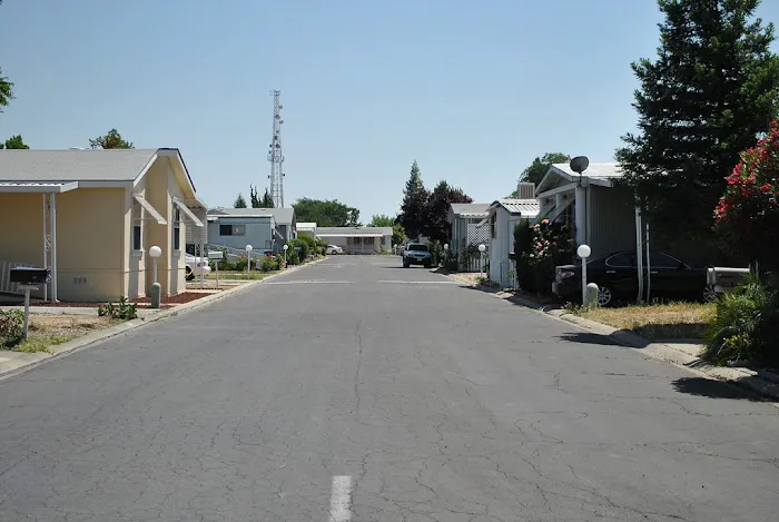 Four Seasons Picture 1