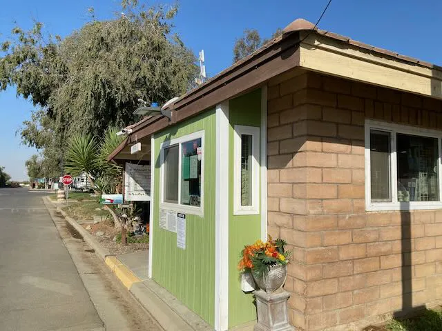 Almond Tree Oasis RV Park Picture 8