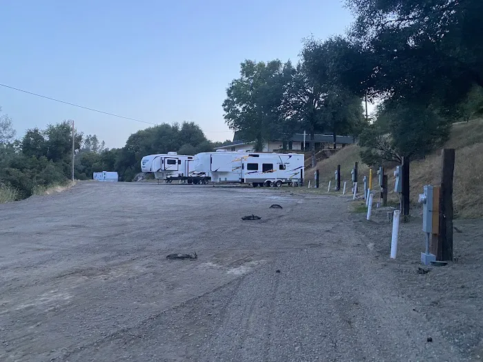 Granite Mountain Resort at Yosemite Picture 1