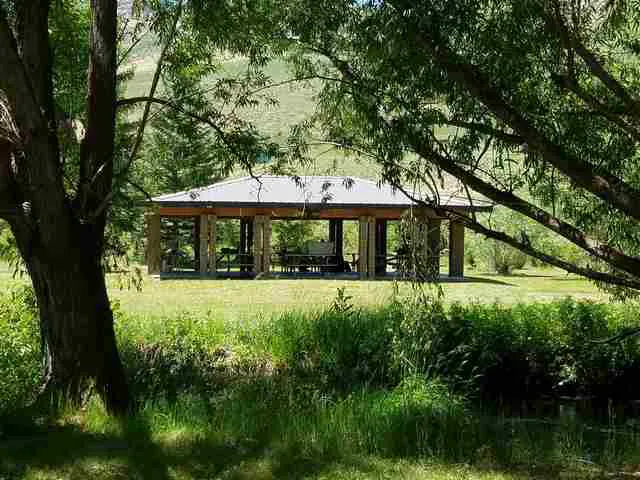 Holiday Hills RV Park Picture 6