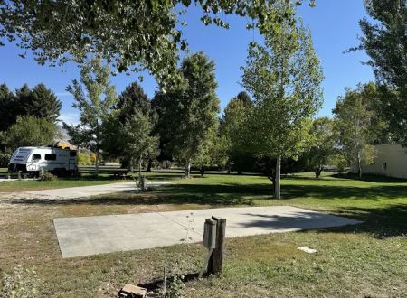 Chris RV Park
