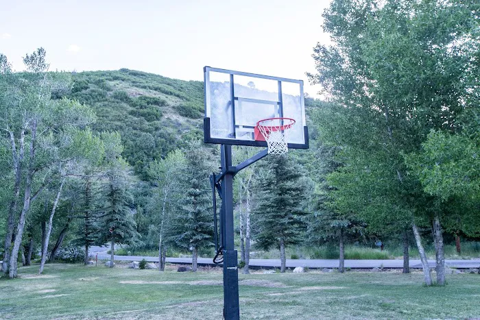 Roam Uinta Picture 3