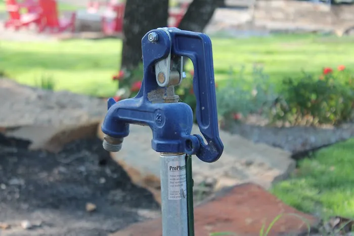 Camp QYB's RV Area Picture 9