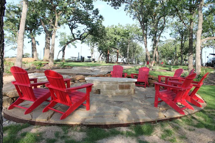 Camp QYB's RV Area Picture 5