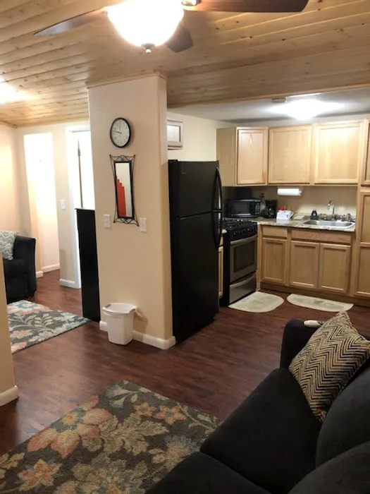 Rocky Top Motel & Campground Picture 4