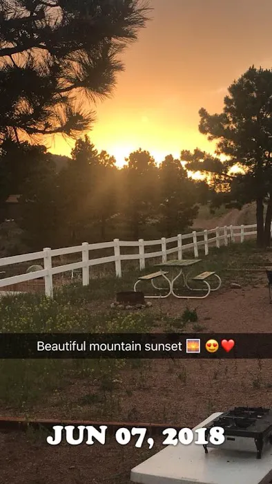 Rocky Top Motel & Campground Picture 2