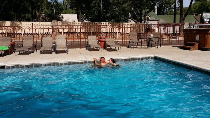 Garden of the Gods RV Resort Picture 10