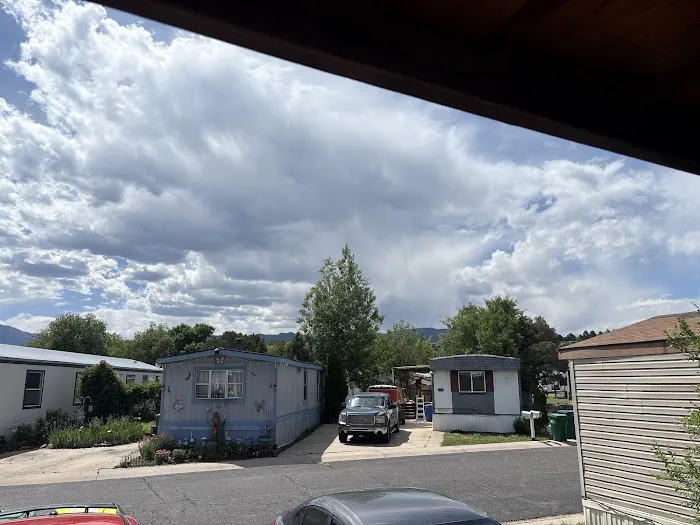 Crestline Manor Manufactured Home Community Picture 7