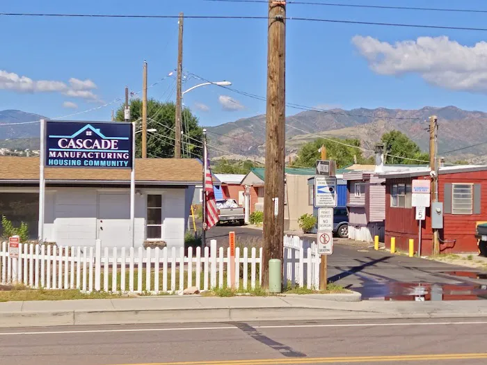 Cascade Manufacturing Housing Community Picture 7