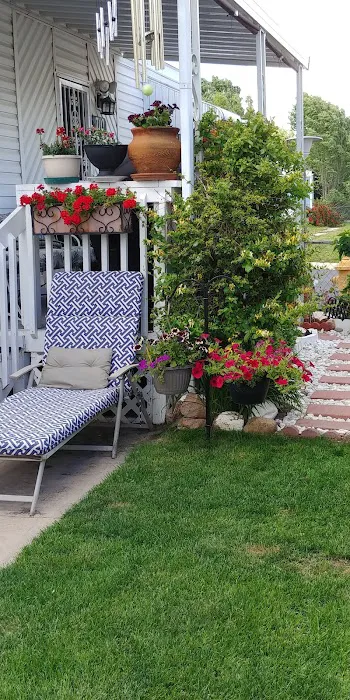 Circle Drive Mobile Home Park Picture 7