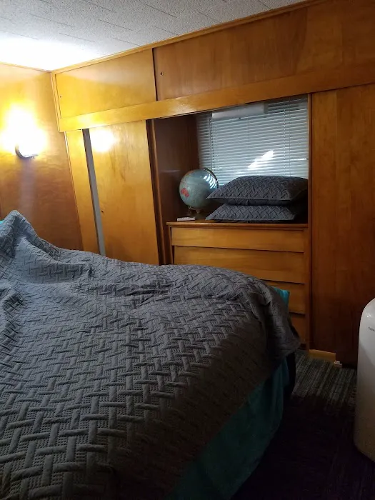 The Rosedale Vintage Mobile Home Park Picture 2