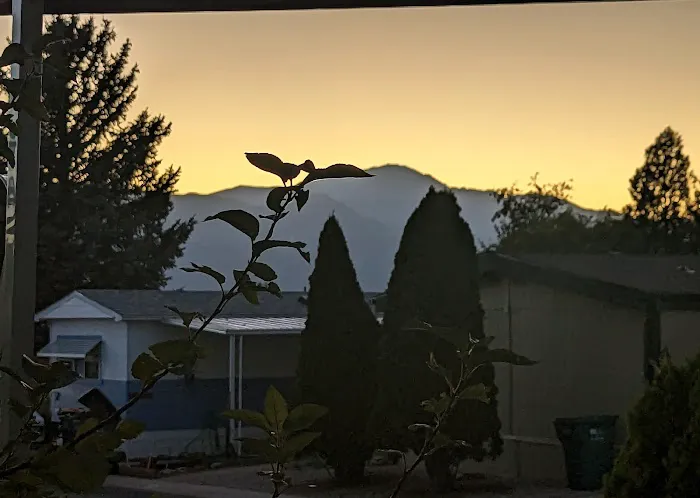 La Cresta Mobile Estates Picture 4