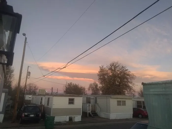 M & M Mobile Home Park Picture 9