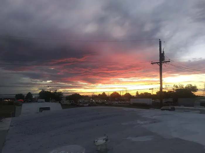 Sierra Bonita Estates Mobile Home Park & RV Picture 5