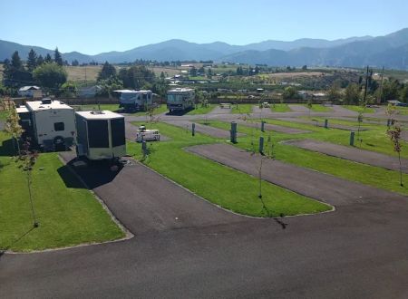 Four Lakes RV Park