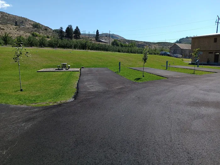 Four Lakes RV Park Picture 10