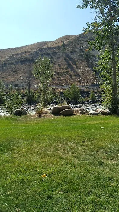 Lightning Pine RV Park Picture 1