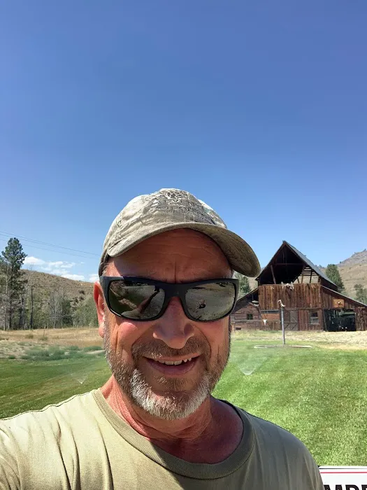 Lightning Pine RV Park Picture 10