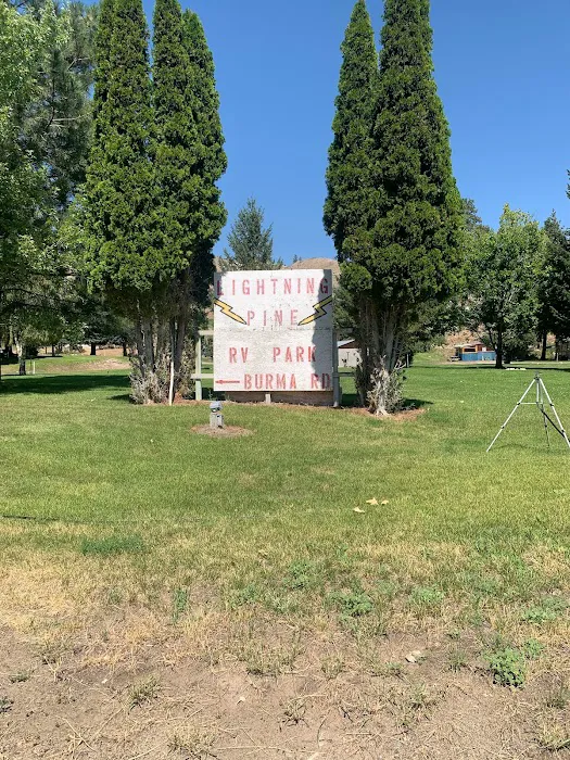 Lightning Pine RV Park Picture 3