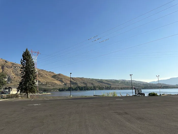 Columbia Cove RV Park Picture 5