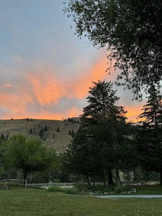 Carlton RV Park Picture 10