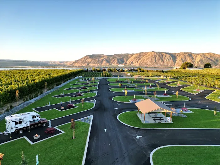 The Park at Lone Point Cellars Picture 5