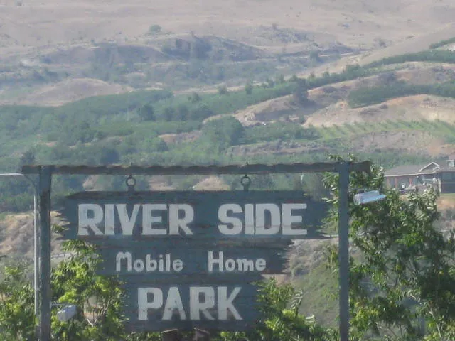 Riverside Mobile Home Park East Wenatchee WA Picture 5