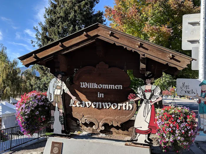 Alpine RV Park & Campground Picture 2