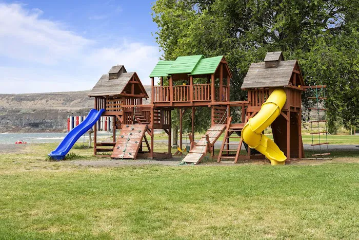 Smokiam RV Resort Picture 9