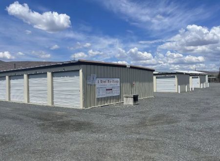 A Street Storage & Mobile Home Park
