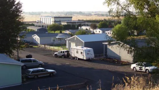 Madrona East Mobile Home Park Picture 6