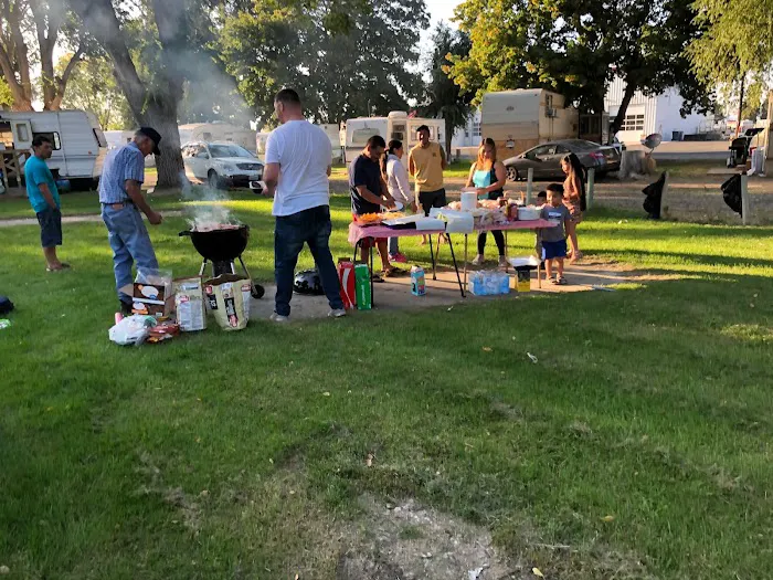 George WA Mobile Home & RV Park Picture 5