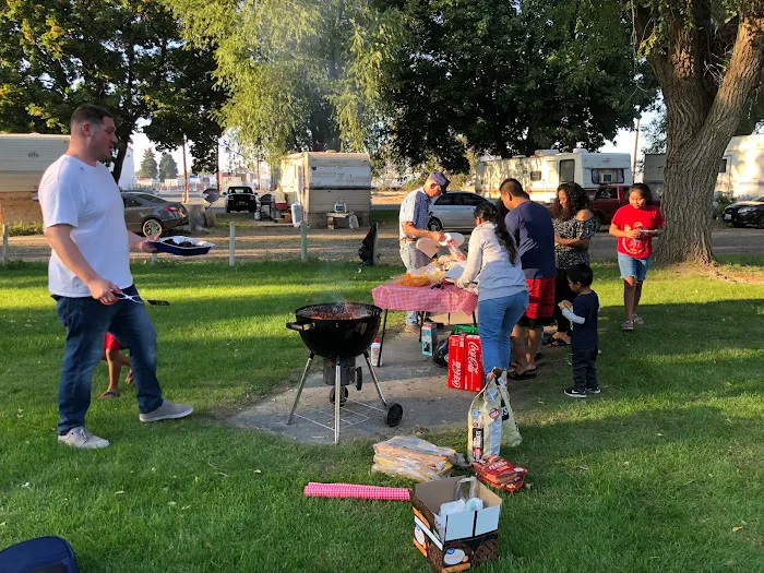 George WA Mobile Home & RV Park Picture 6