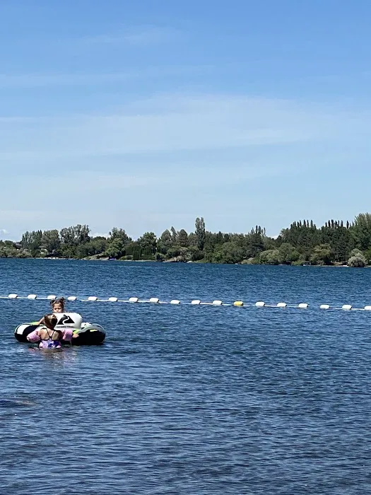 Pier 4 RV Resort Picture 9