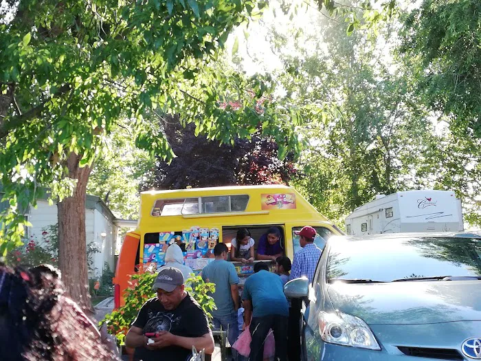 Royal Coachman Mobile Home Picture 8