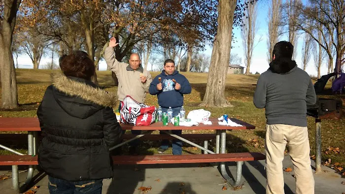 Lakefront RV Park Picture 8